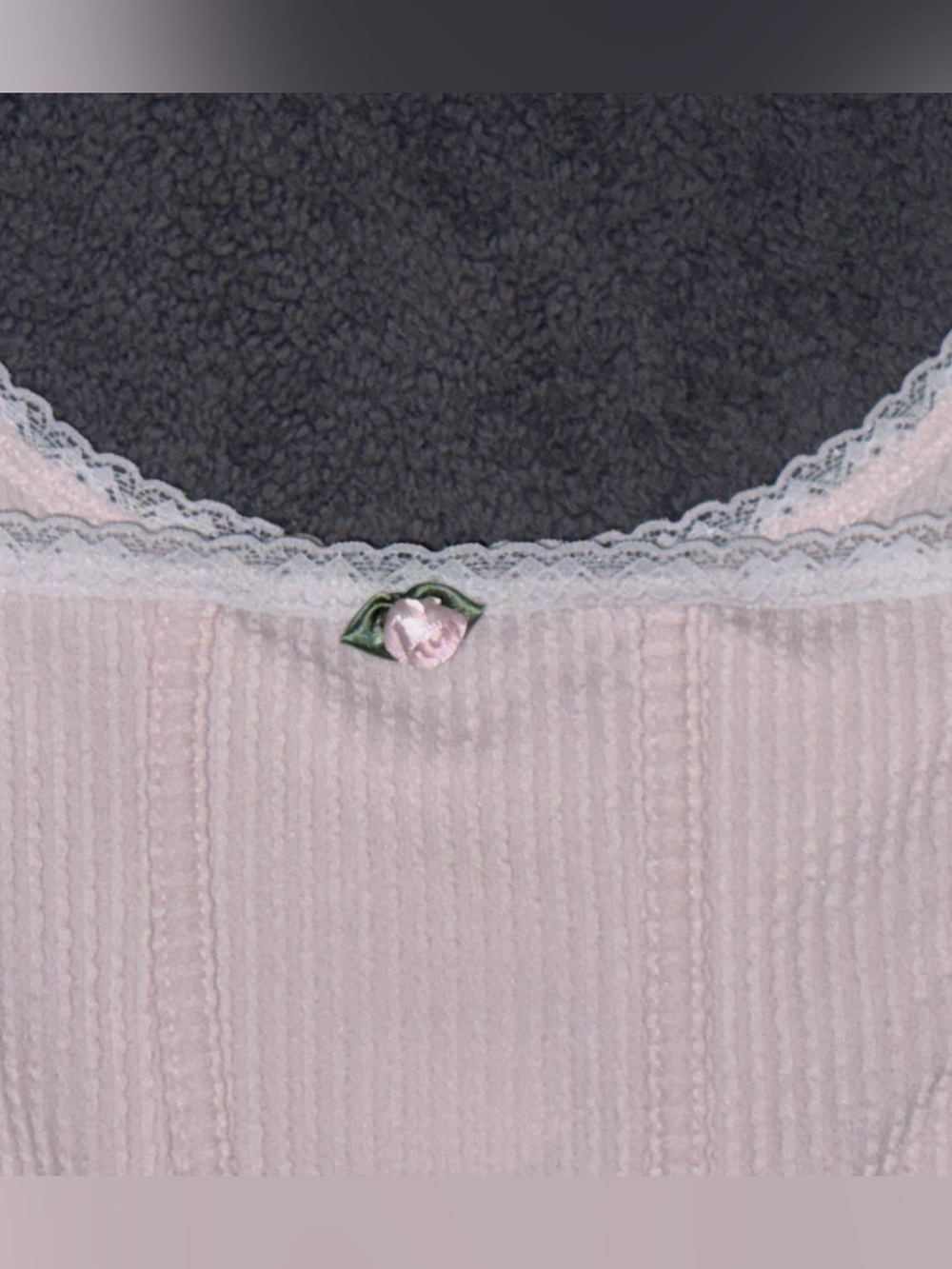 Persaya Light Pink Ribbed Lace-Trim Camisole Size Large (Juniors) - Picture 5 of 10